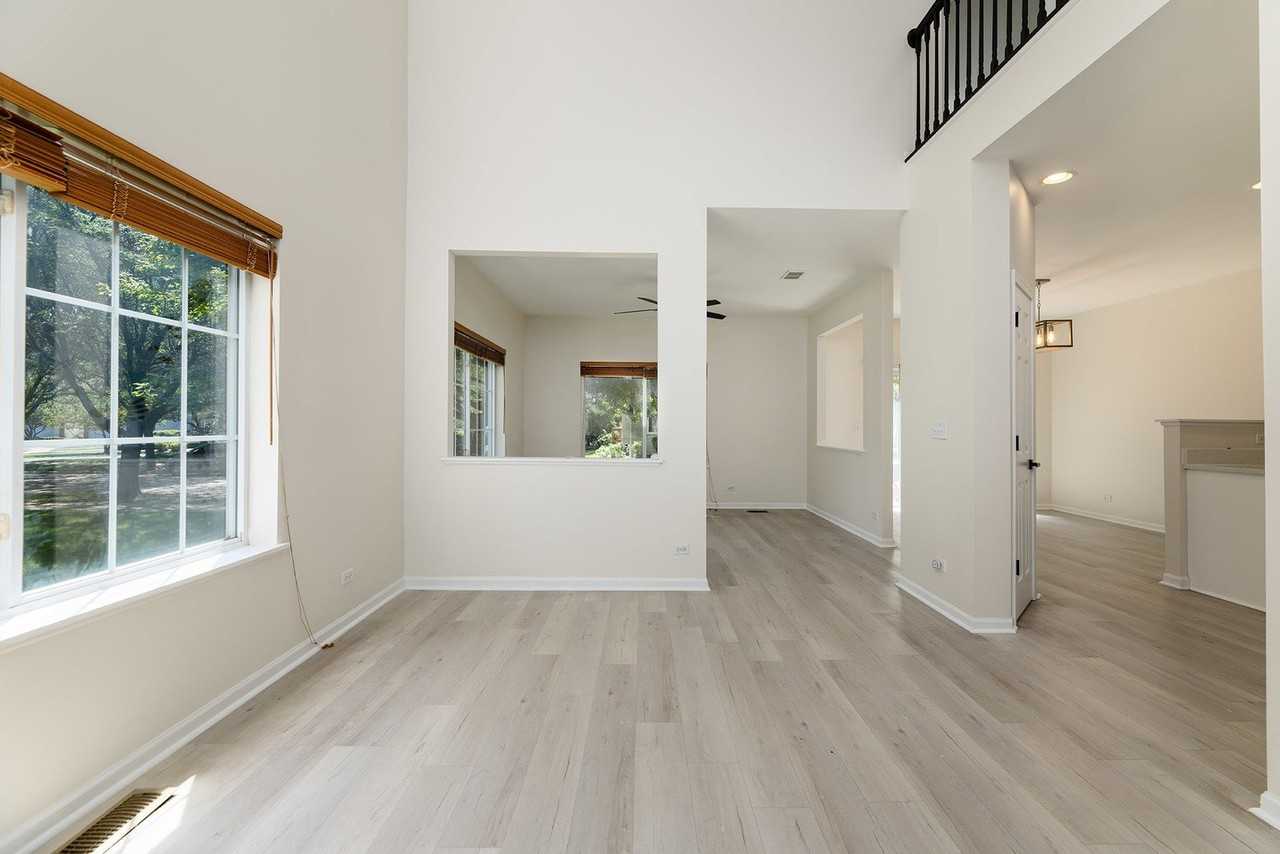 311 Abington Woods Dr #311 - Photo 6 of 36