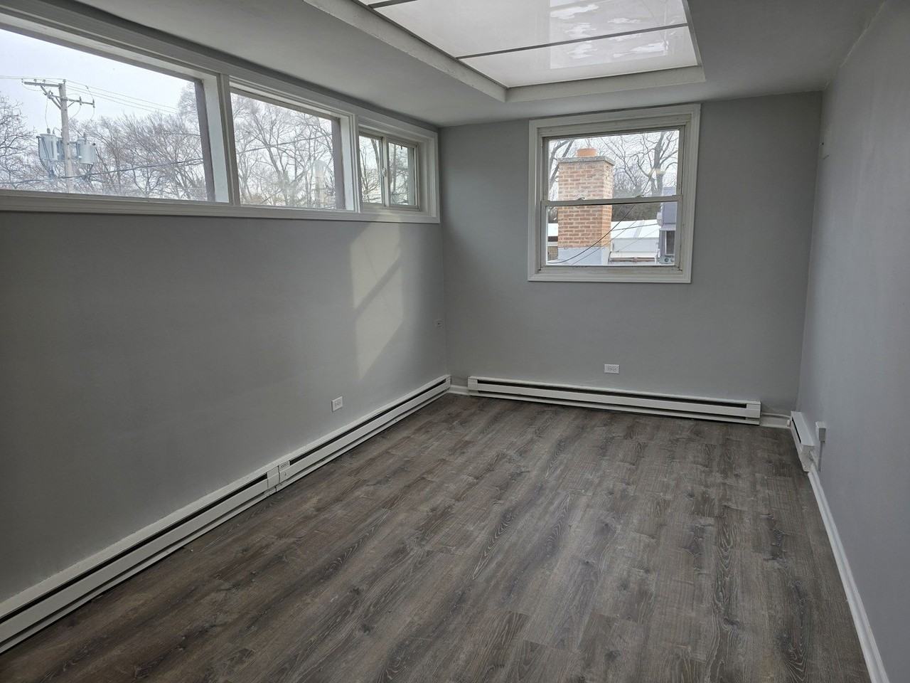 477 1/2 S Spring Rd #1 - Photo 2 of 6