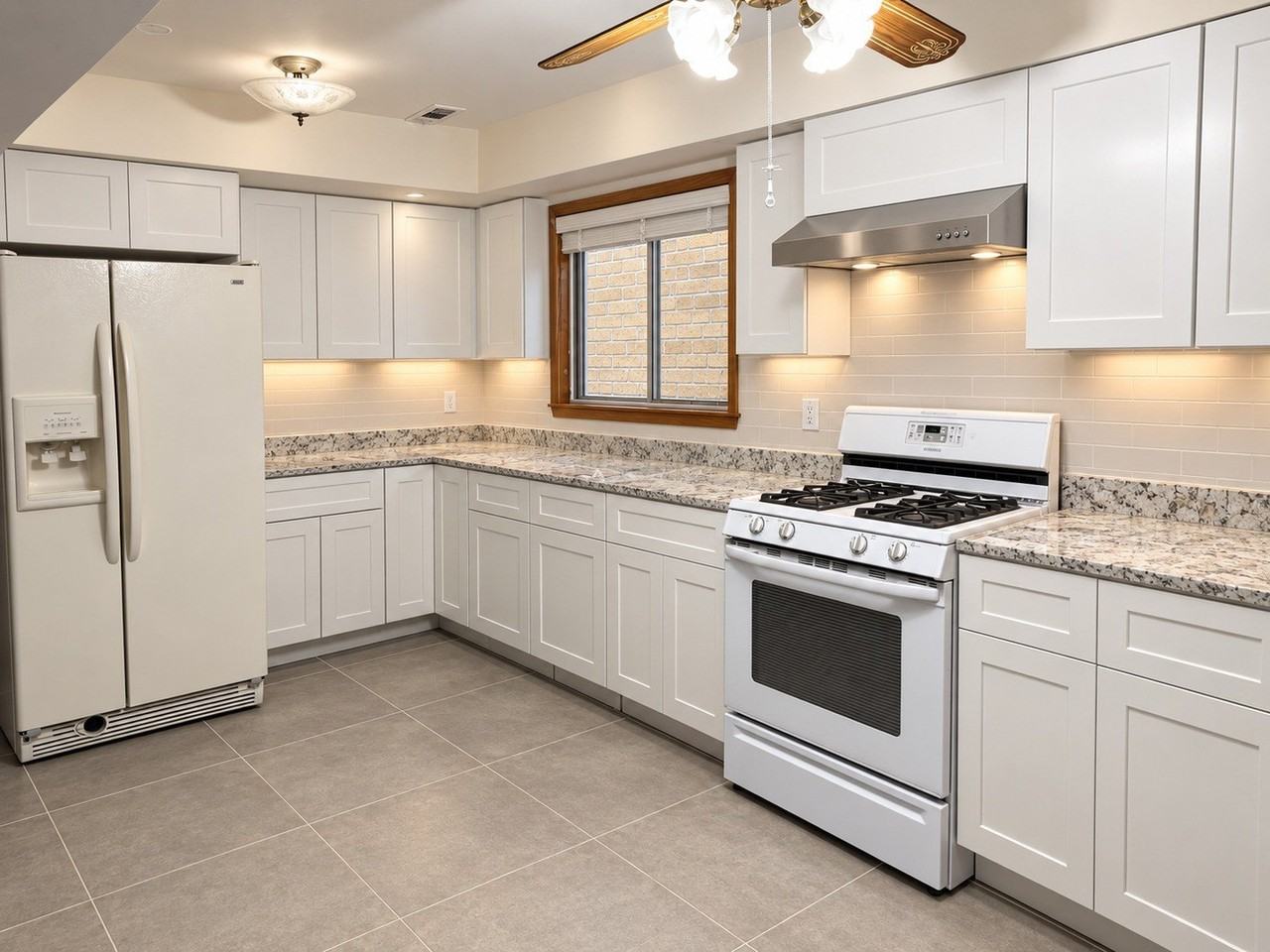 2605 N 76th Ave #G - Photo 6 of 20
