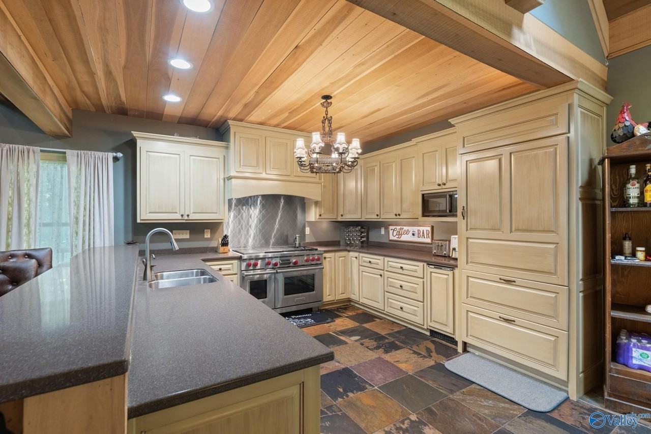 214 Clark Mountain Rd - Photo 7 of 50