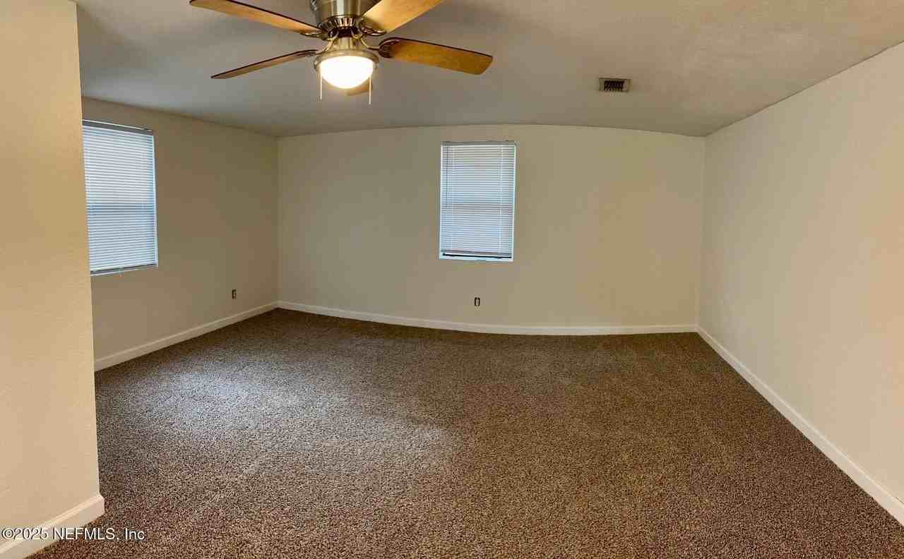 13625 Hollings St - Photo 7 of 16