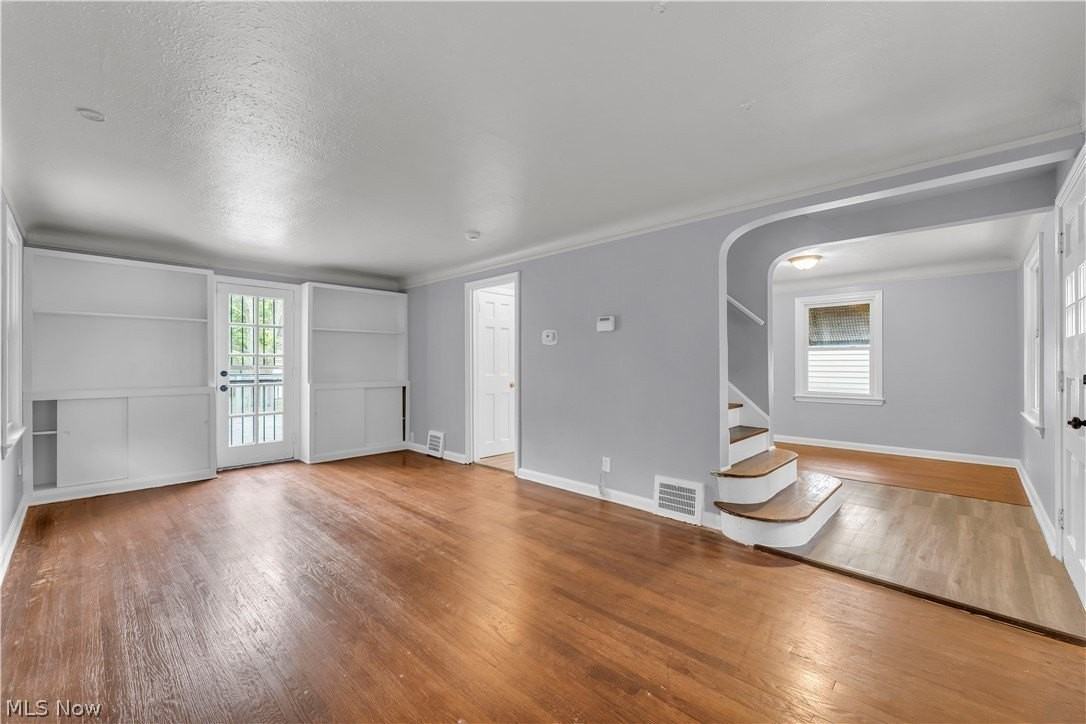 19509 Libby Rd - Photo 5 of 24
