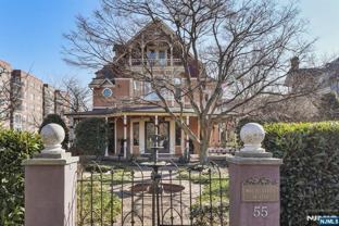 55 S Fullerton Ave #A - Photo 1 of 1