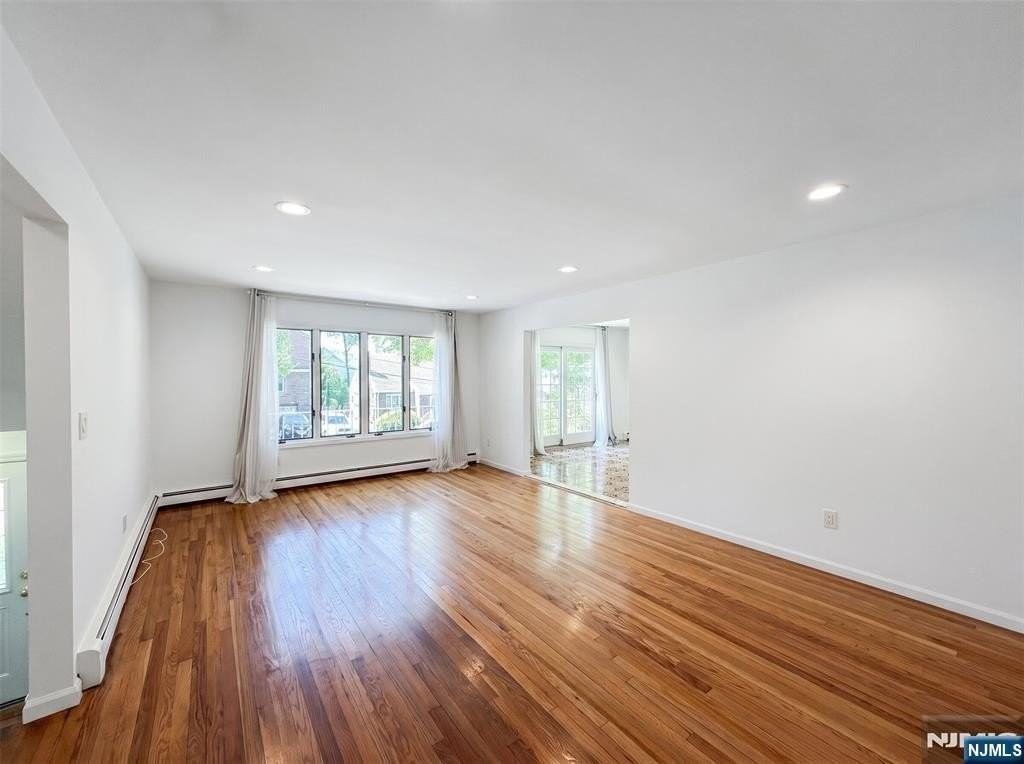 531 Day Ave - Photo 7 of 31