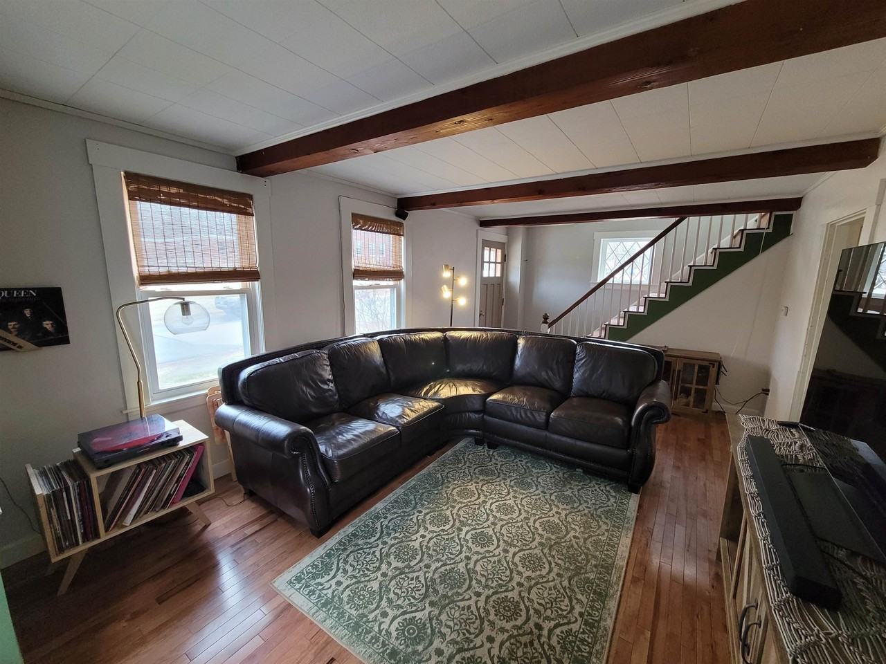 21 Willey St - Photo 5 of 27