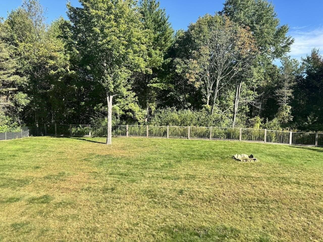 83 Foley Rd - Photo 5 of 36