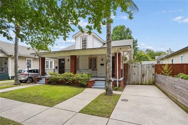 2703 Palmer Ave - Photo 2 of 29