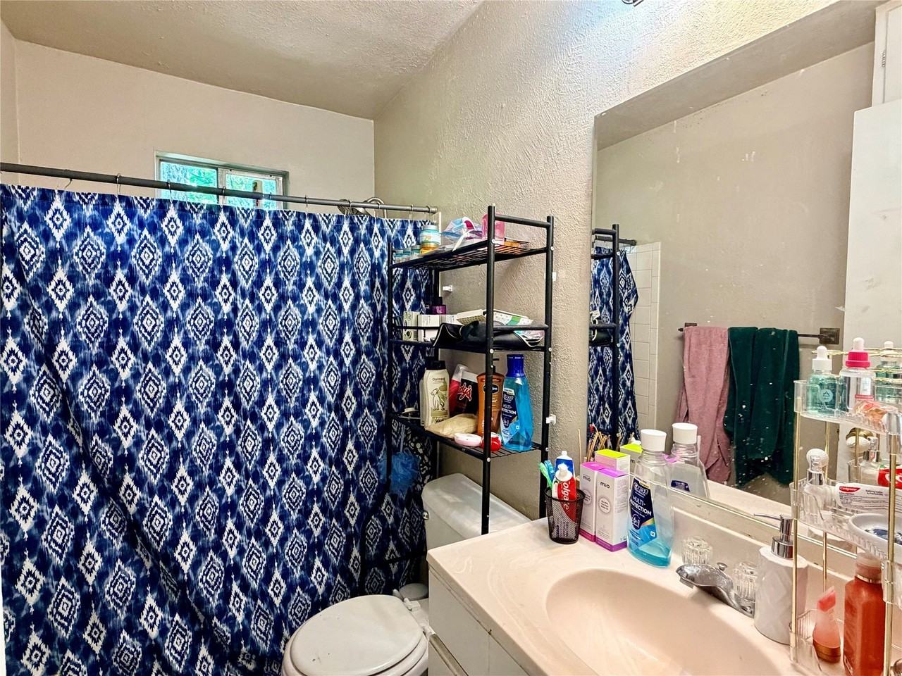 1412 Oakwood Dr - Photo 7 of 10