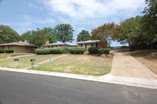 4801 Woodland Park Blvd - Photo 1 of 1