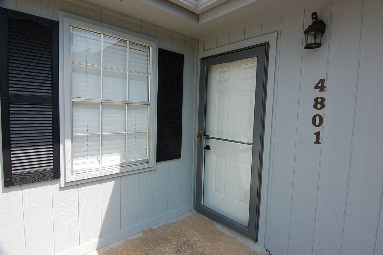 4801 Woodland Park Blvd - Photo 4 of 25