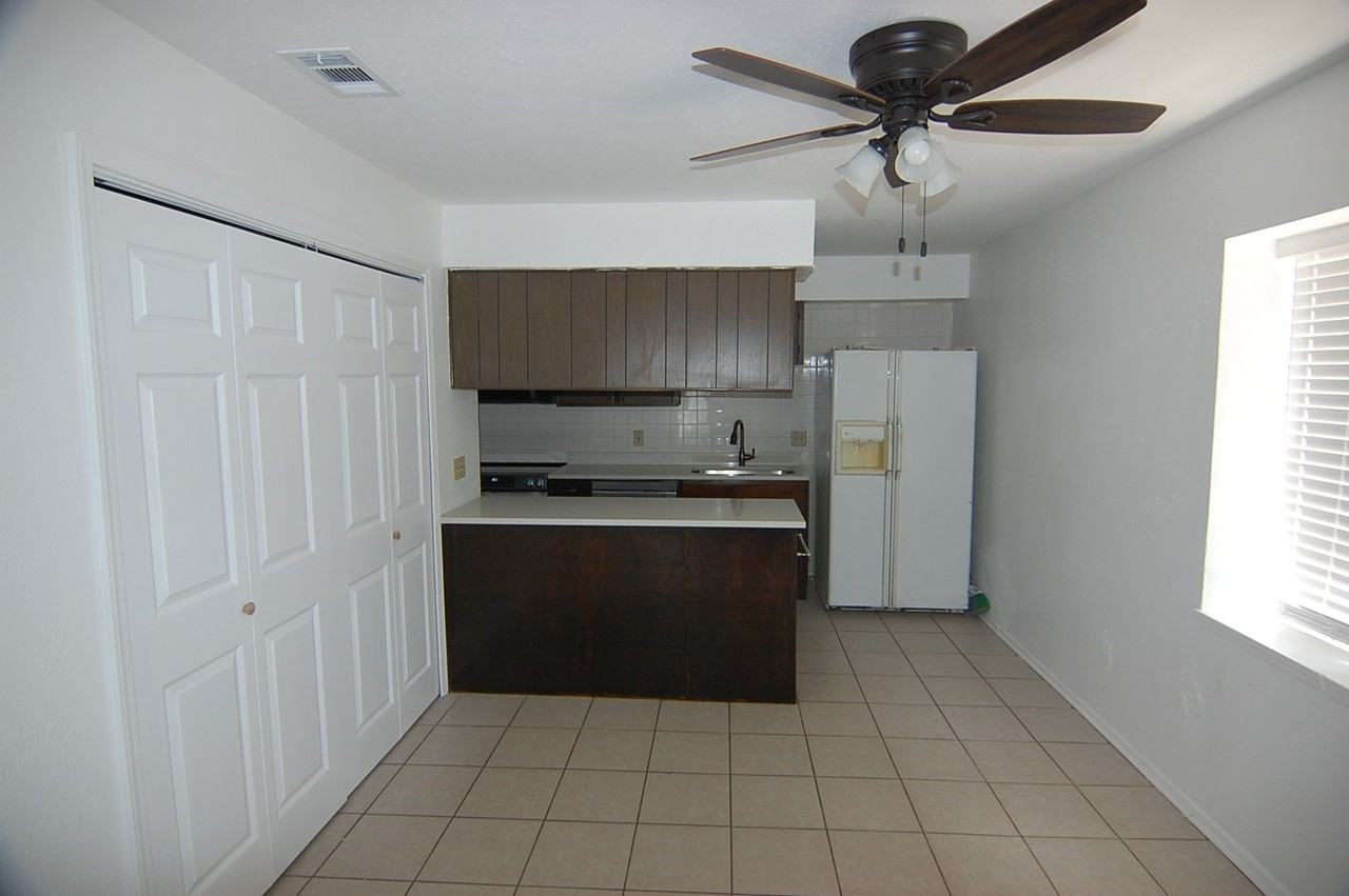 4801 Woodland Park Blvd - Photo 7 of 25