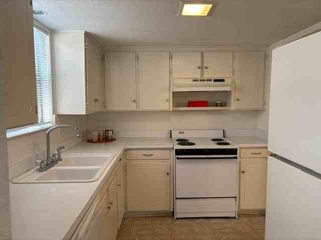 5357 Wonder Dr - Photo 6 of 14