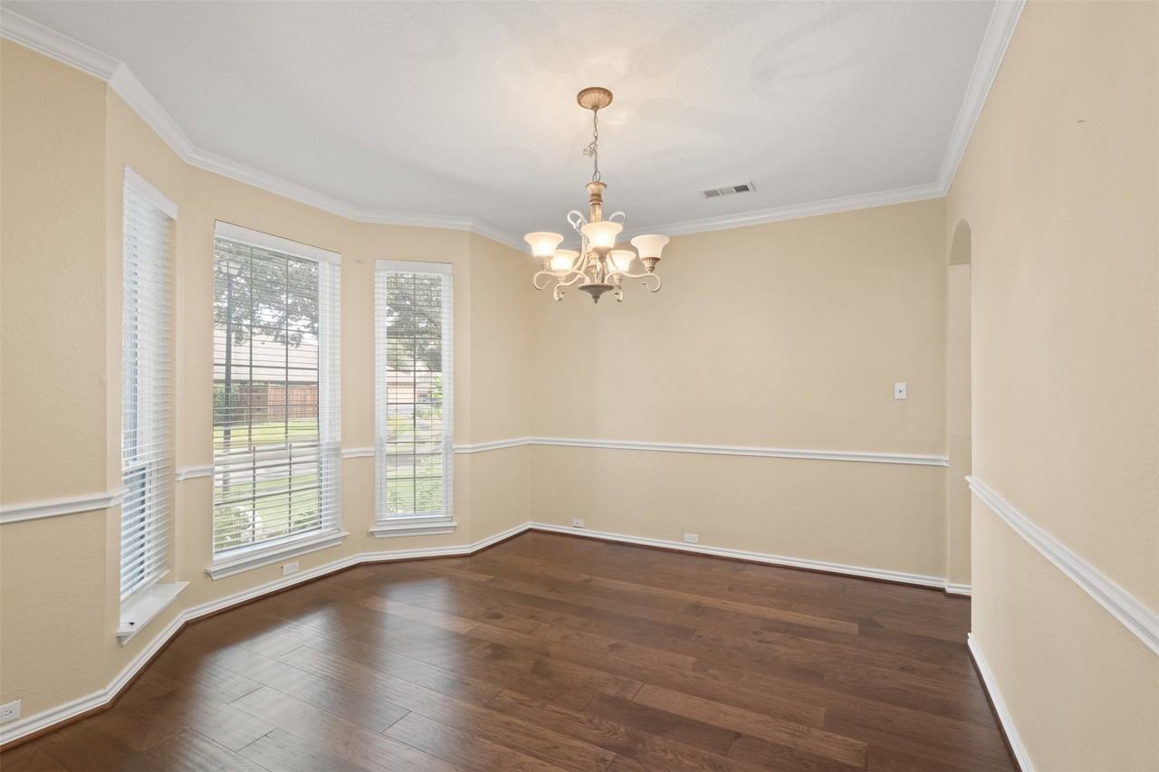 3817 Peppertree Dr - Photo 7 of 28