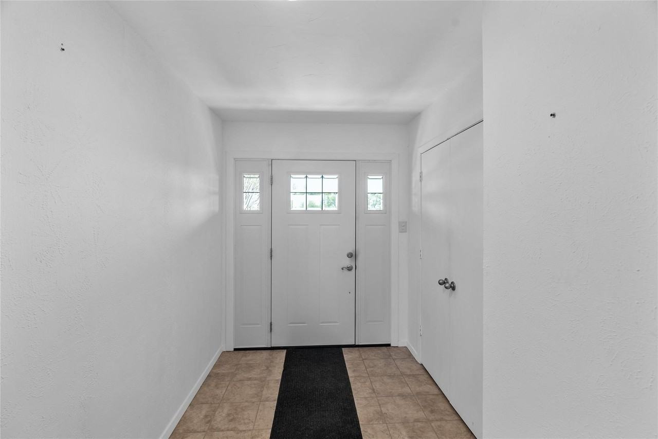 9518 County Road 913 - Photo 5 of 38