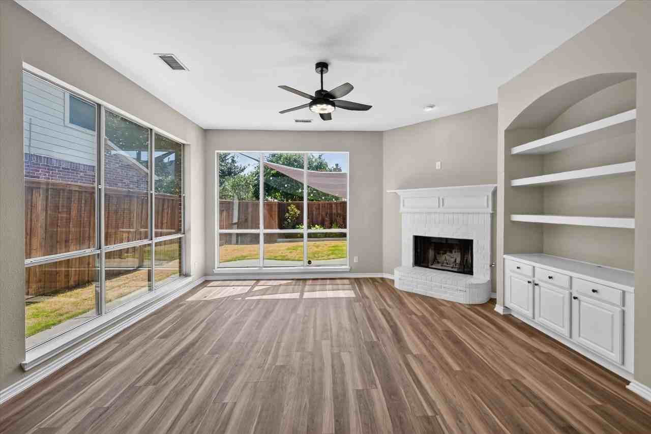 2503 Windgate Ln - Photo 2 of 19