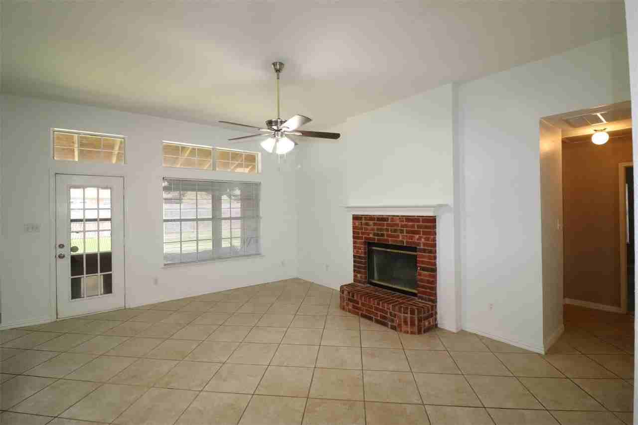 6100 Harwood Crossing Dr - Photo 4 of 24