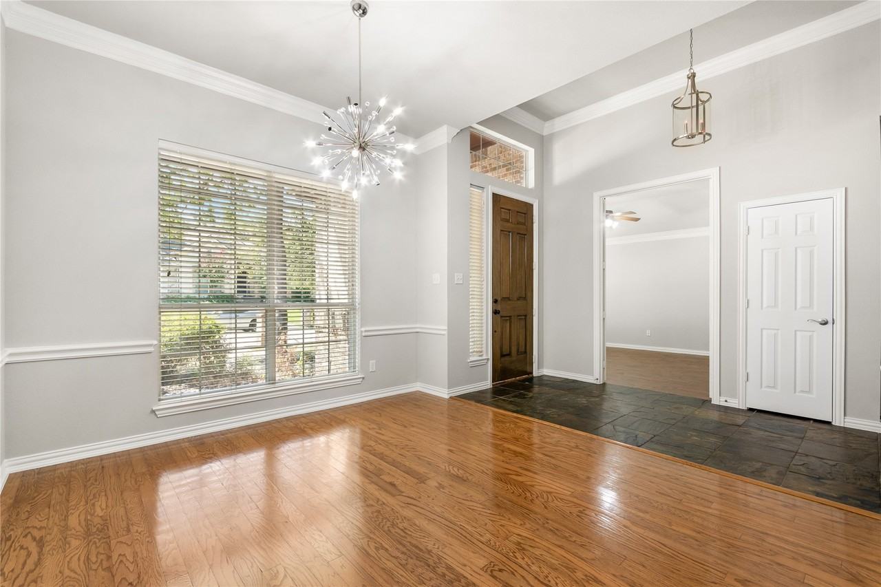 12416 Water Oak Dr - Photo 5 of 31