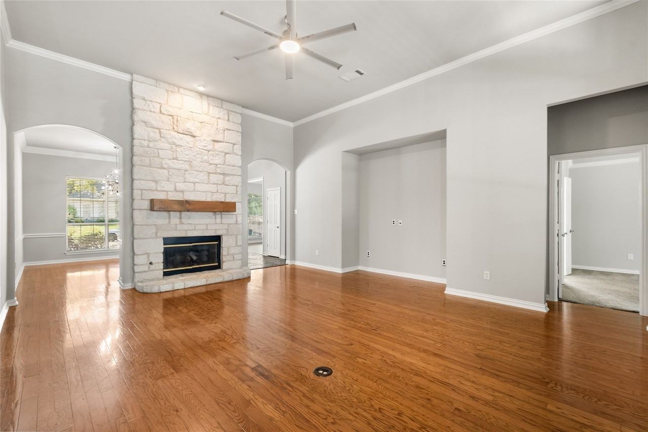 12416 Water Oak Dr - Photo 7 of 31