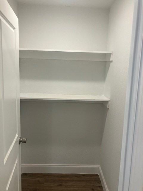 506 Jonathan St - Photo 6 of 11