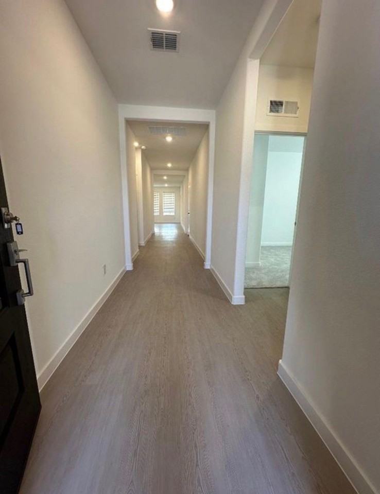 1316 Rockwell Dr - Photo 3 of 26