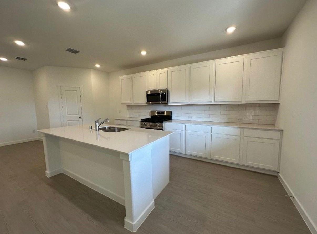 1316 Rockwell Dr - Photo 7 of 26