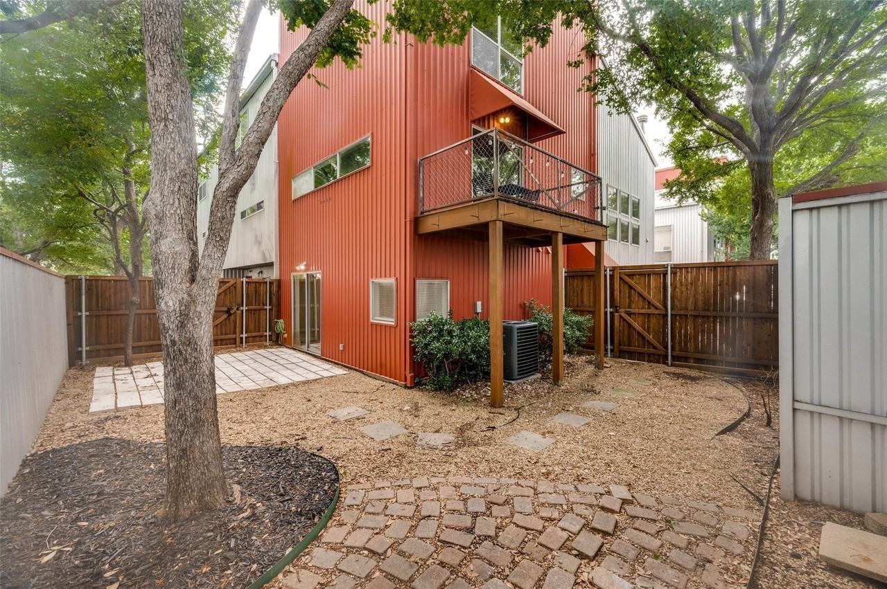 3828 San Jacinto St - Photo 2 of 29