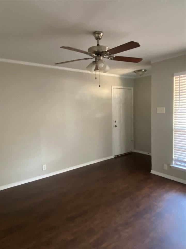 417 Goldwood Dr - Photo 4 of 14
