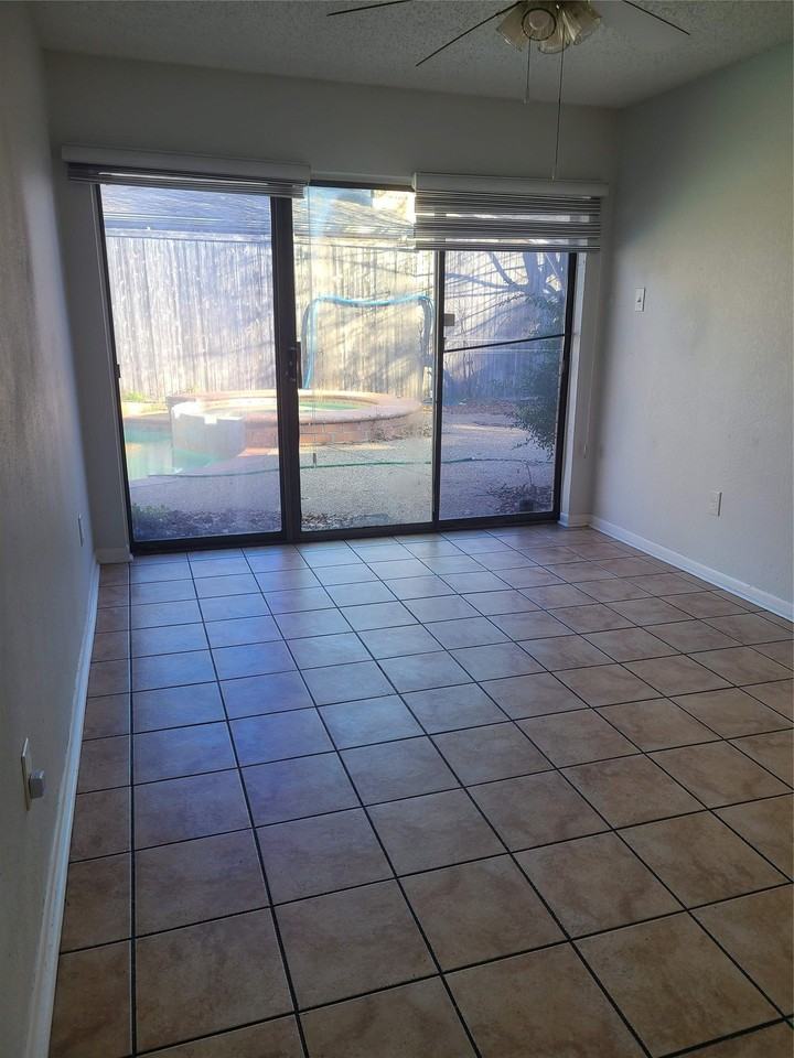 305 Centennial Blvd - Photo 7 of 22