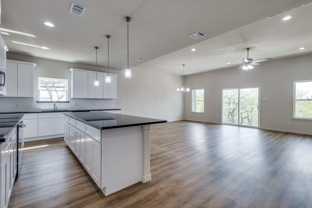 267 Jim Walter Dr - Photo 6 of 12
