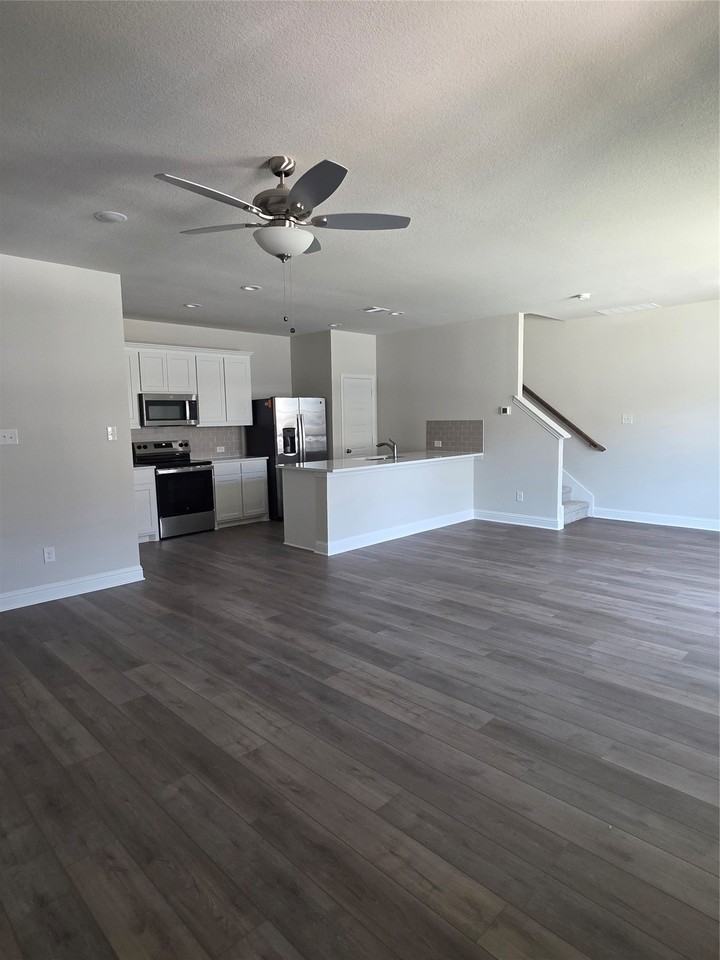 6914 Yellow Hammer Way - Photo 3 of 7