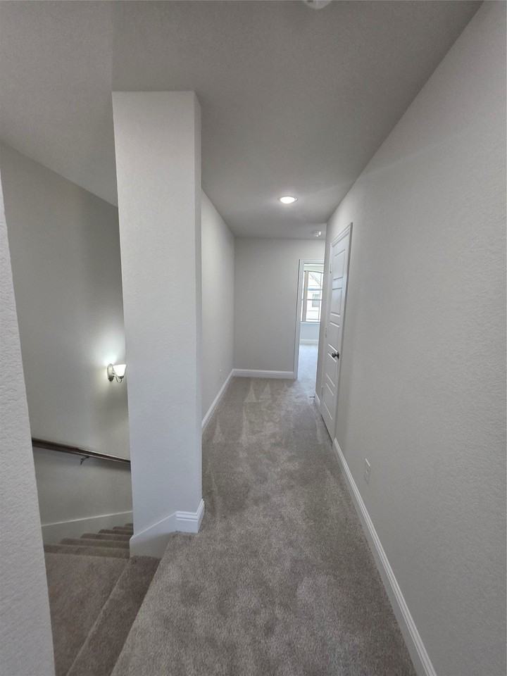 6914 Yellow Hammer Way - Photo 5 of 7