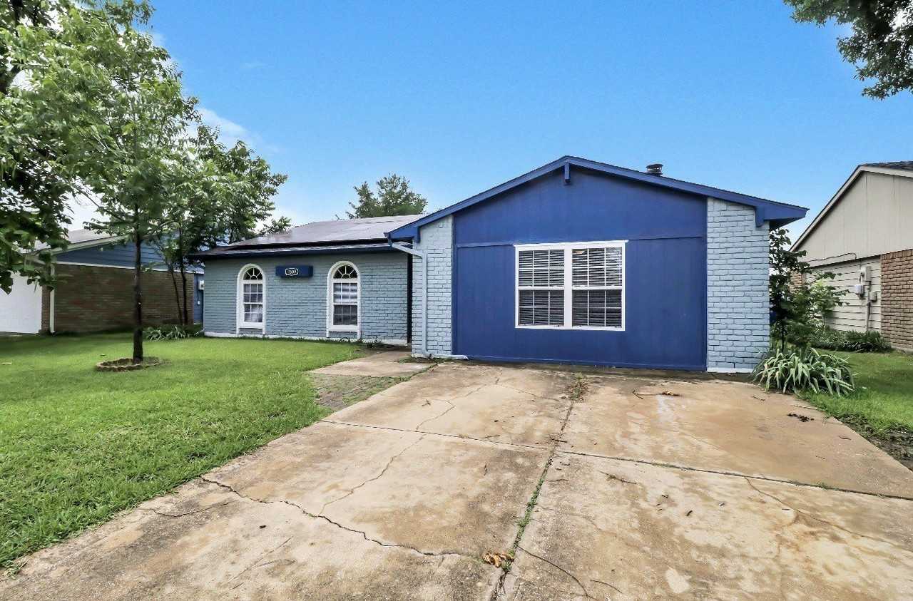 1509 California Trl - Photo 5 of 33