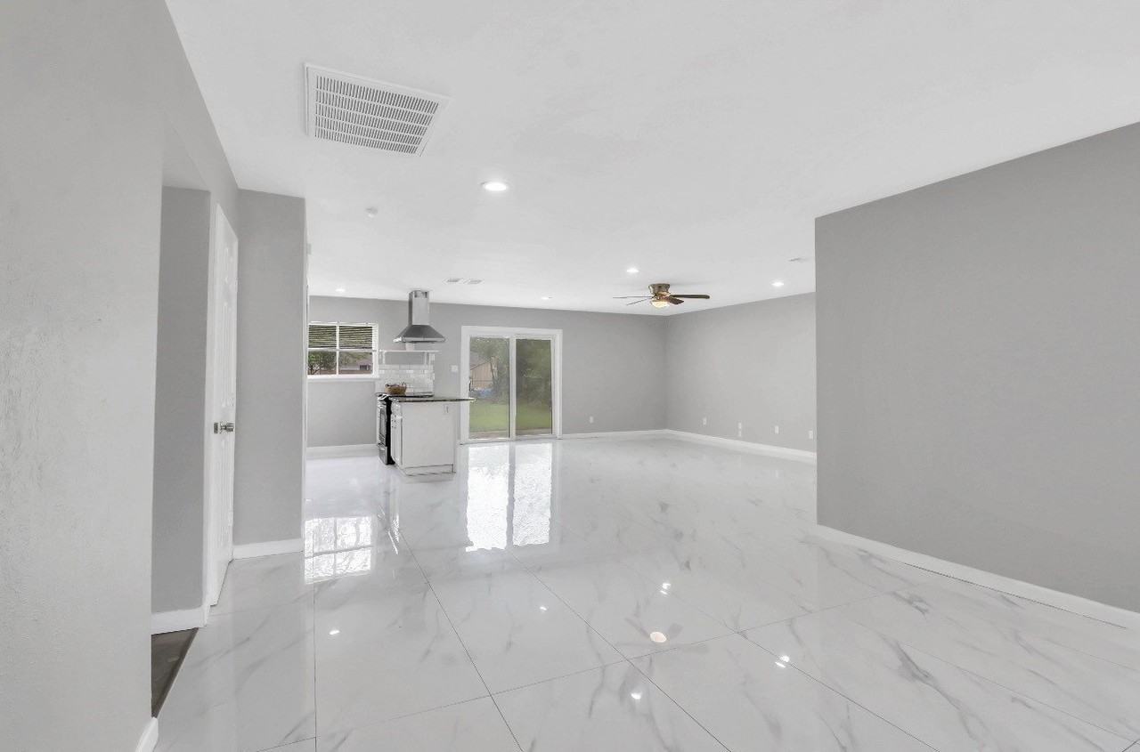 1509 California Trl - Photo 6 of 33