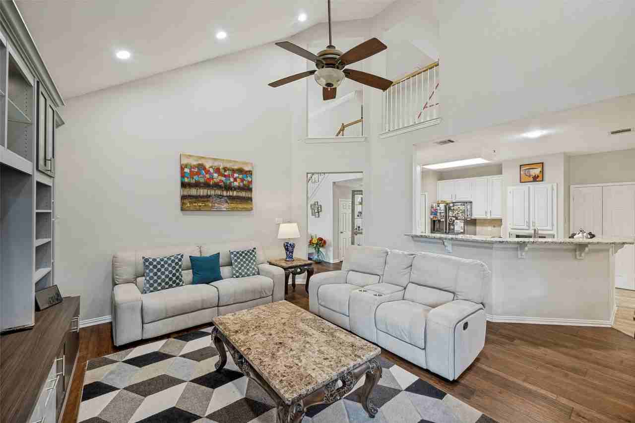 306 Tustin Ct - Photo 7 of 27