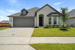 912 Lido Ln - Photo 1 of 1