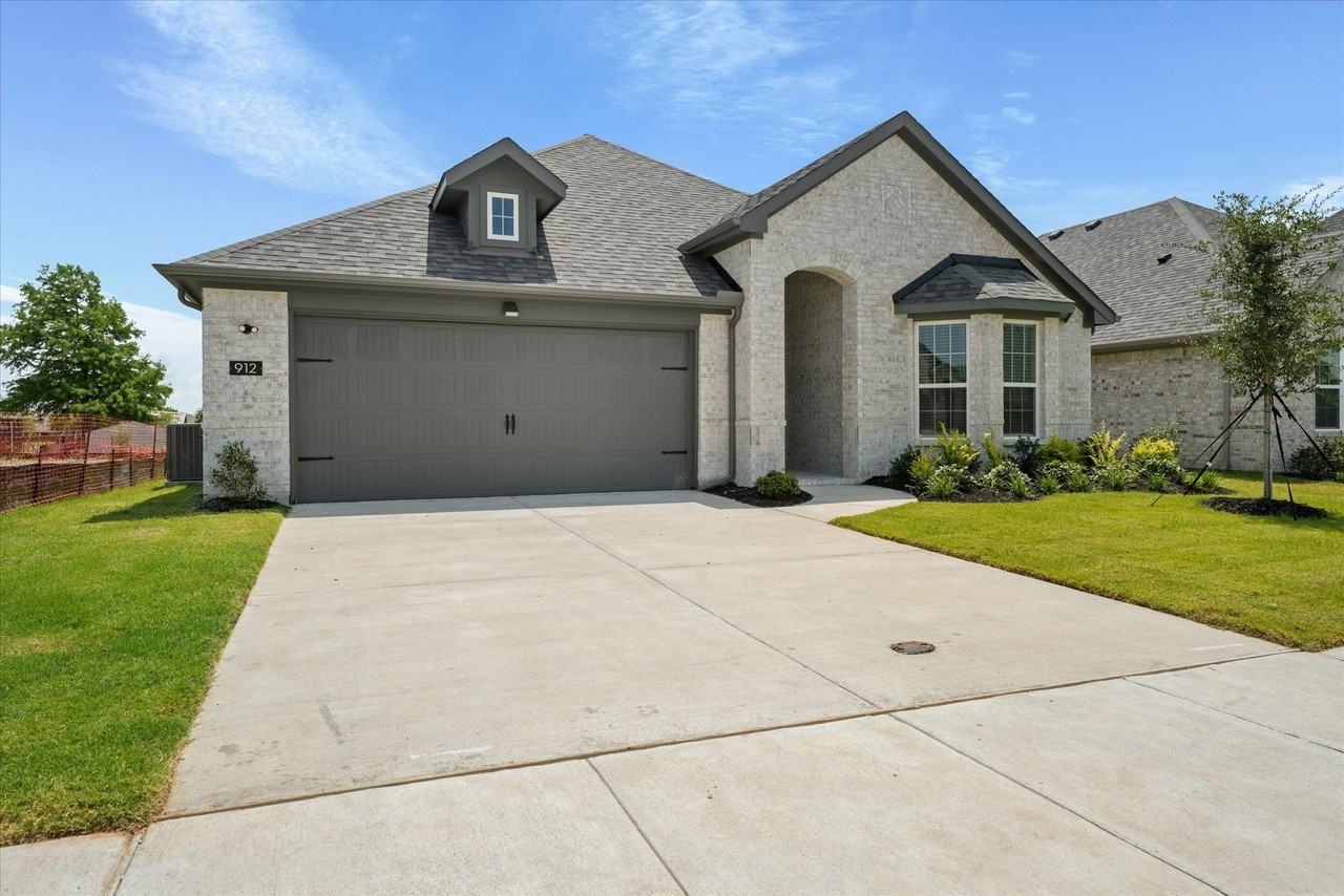 912 Lido Ln - Photo 3 of 30