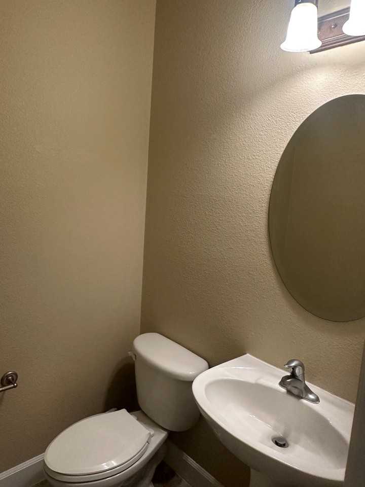 8720 Bigelow Dr - Photo 7 of 17