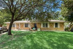 902 Spring Valley Plz - Photo 1 of 1