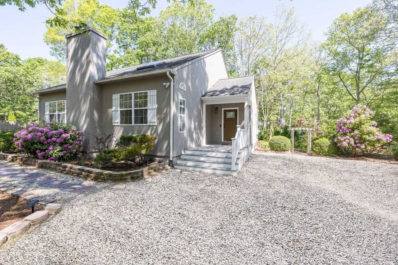 61 Barnes Ave - Photo 6 of 19