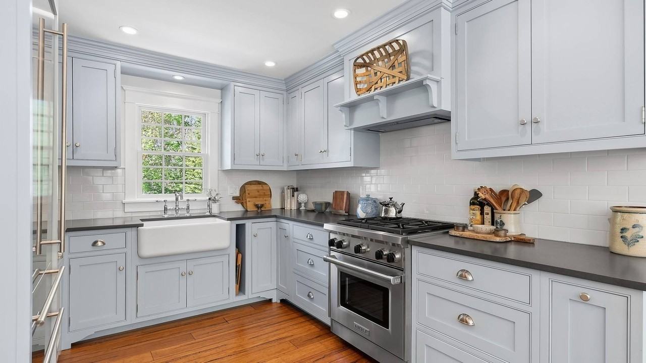 306 Madison St - Photo 6 of 12