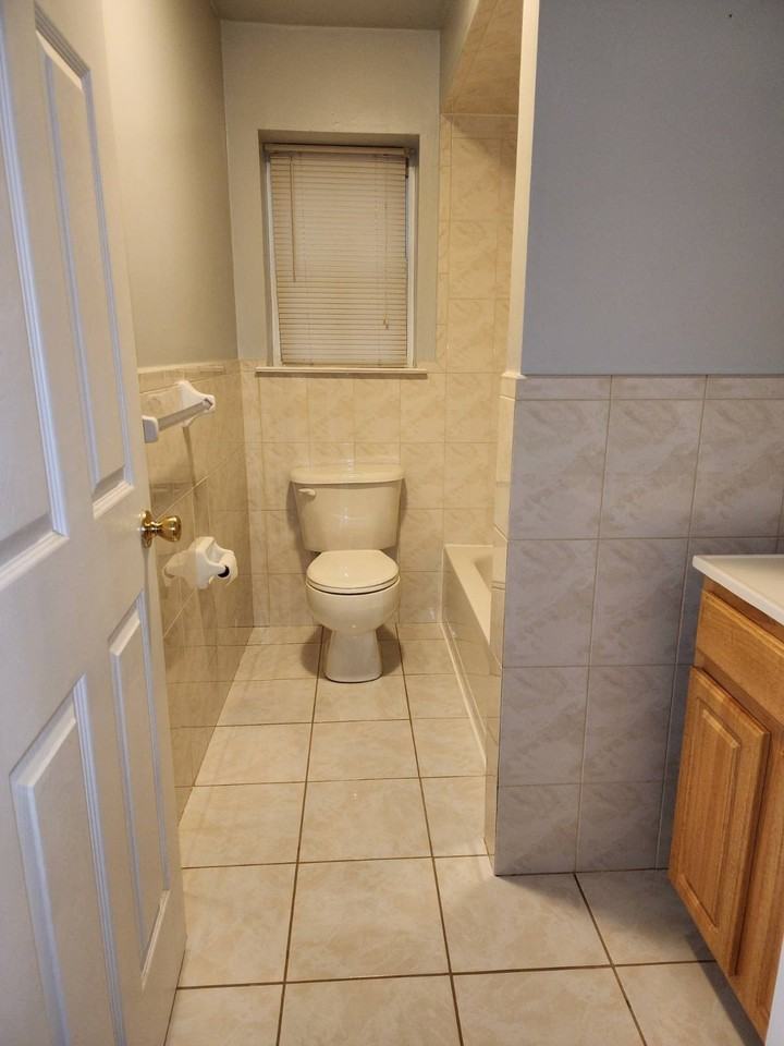 49-51 Crawford St #1 - Photo 7 of 7