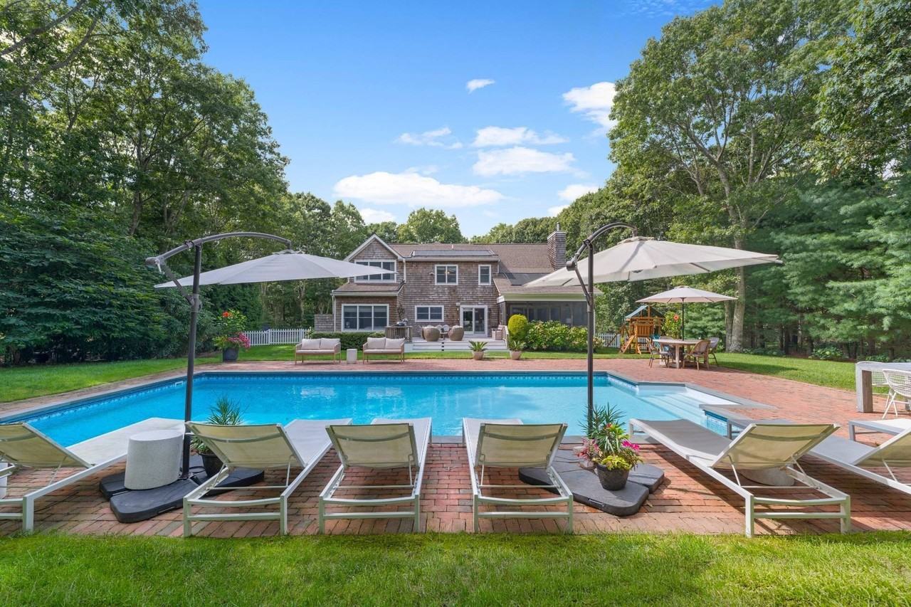 6 Cove Neck Ln - Photo 5 of 27