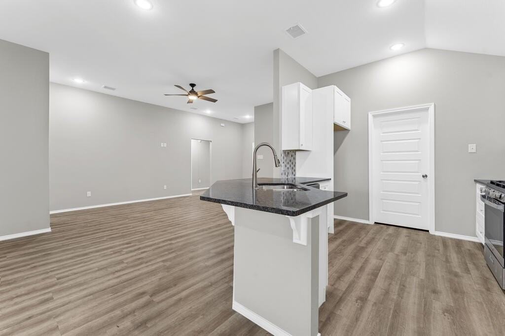 1330 E Spruce Ave - Photo 4 of 14