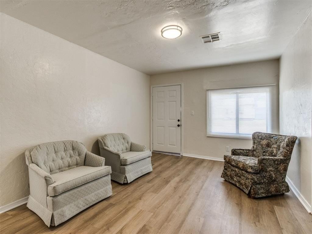 6114 Jacks Ave - Photo 4 of 22