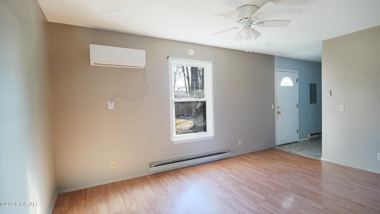 601 Kimberly St - Photo 4 of 12