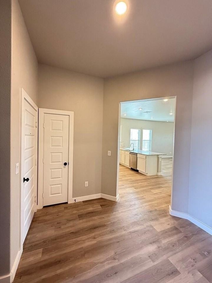 6101 Poppy Dr - Photo 6 of 42