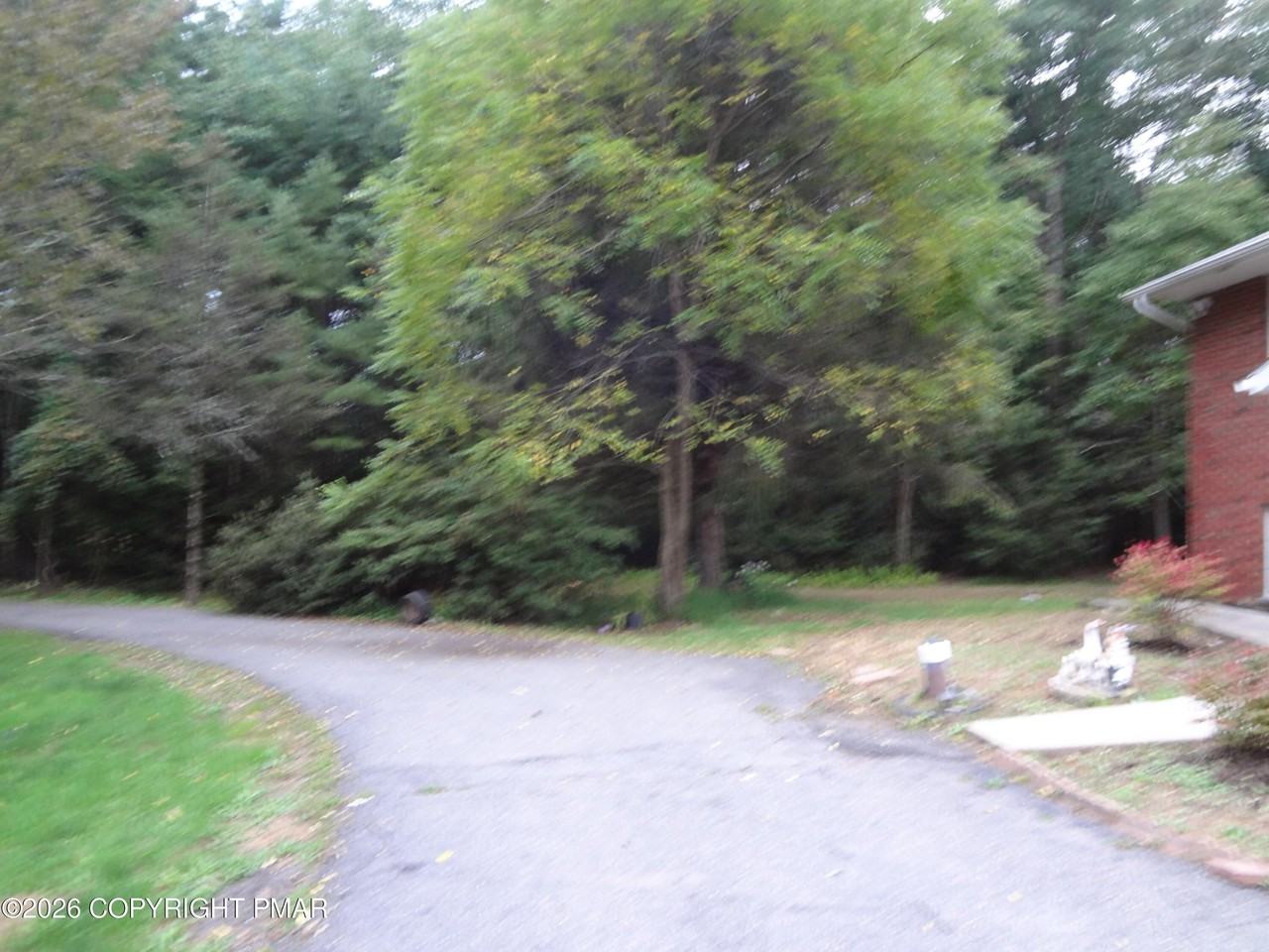 343 Haney Rd - Photo 5 of 25