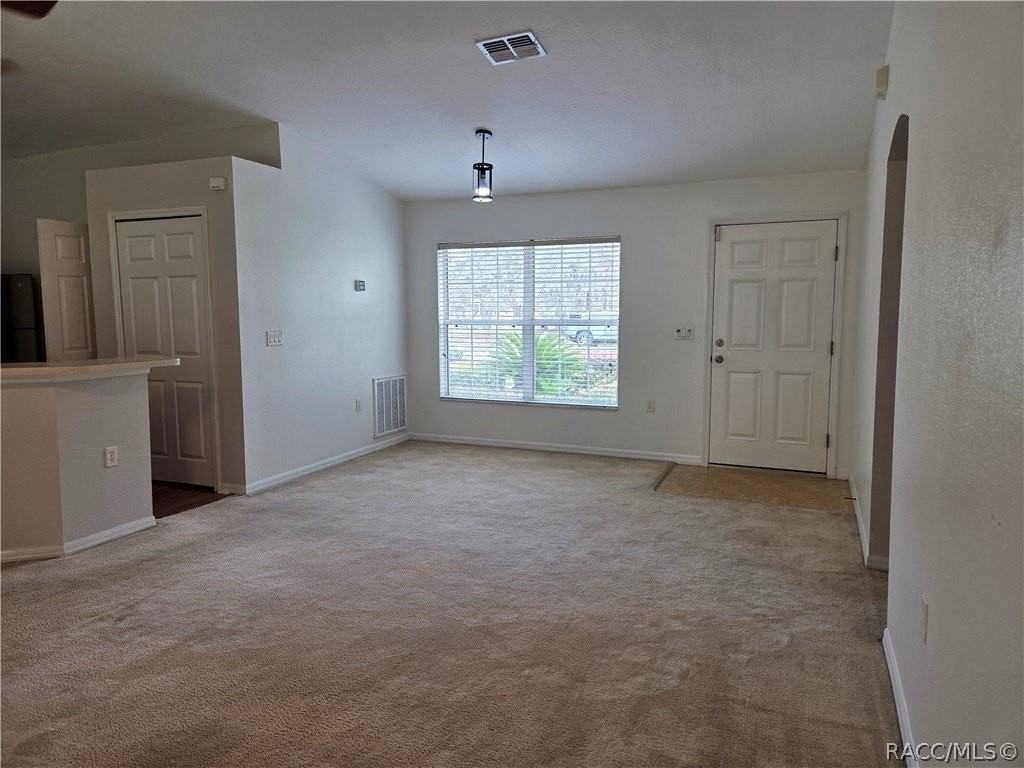 3052 W Iva Dr - Photo 4 of 16