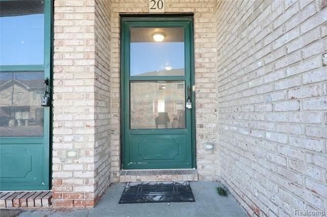 20 Eden Park Dr - Photo 2 of 24