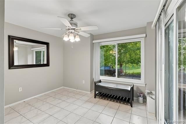 37327 Golfview Dr - Photo 4 of 28